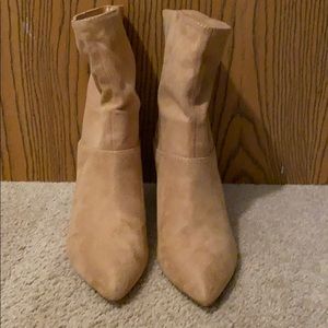 GUC Express Suede Boots